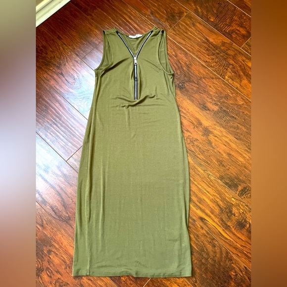 Army green dress with zipper - Picture 2 of 2
